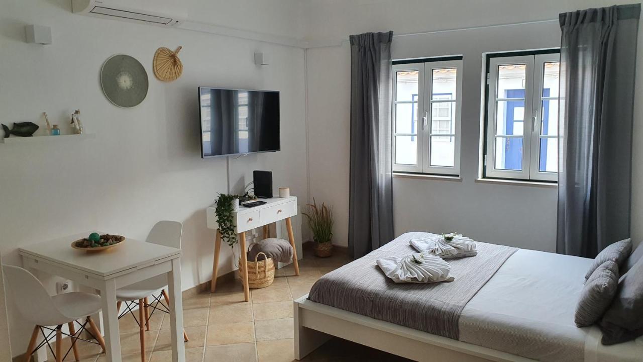 Mira Vila Studio Apartment Вила Нова де Милфонтеш Екстериор снимка