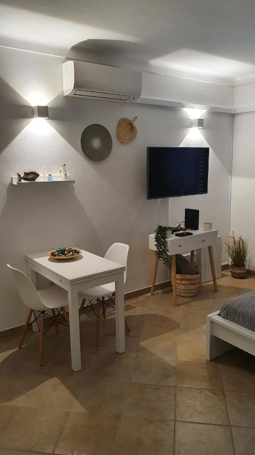 Mira Vila Studio Apartment Вила Нова де Милфонтеш Екстериор снимка
